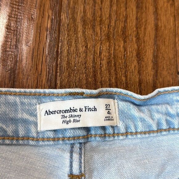 Abercrombie & Fitch the skinny high rise distressed knee jeans 27/4 short - Picture 5 of 12